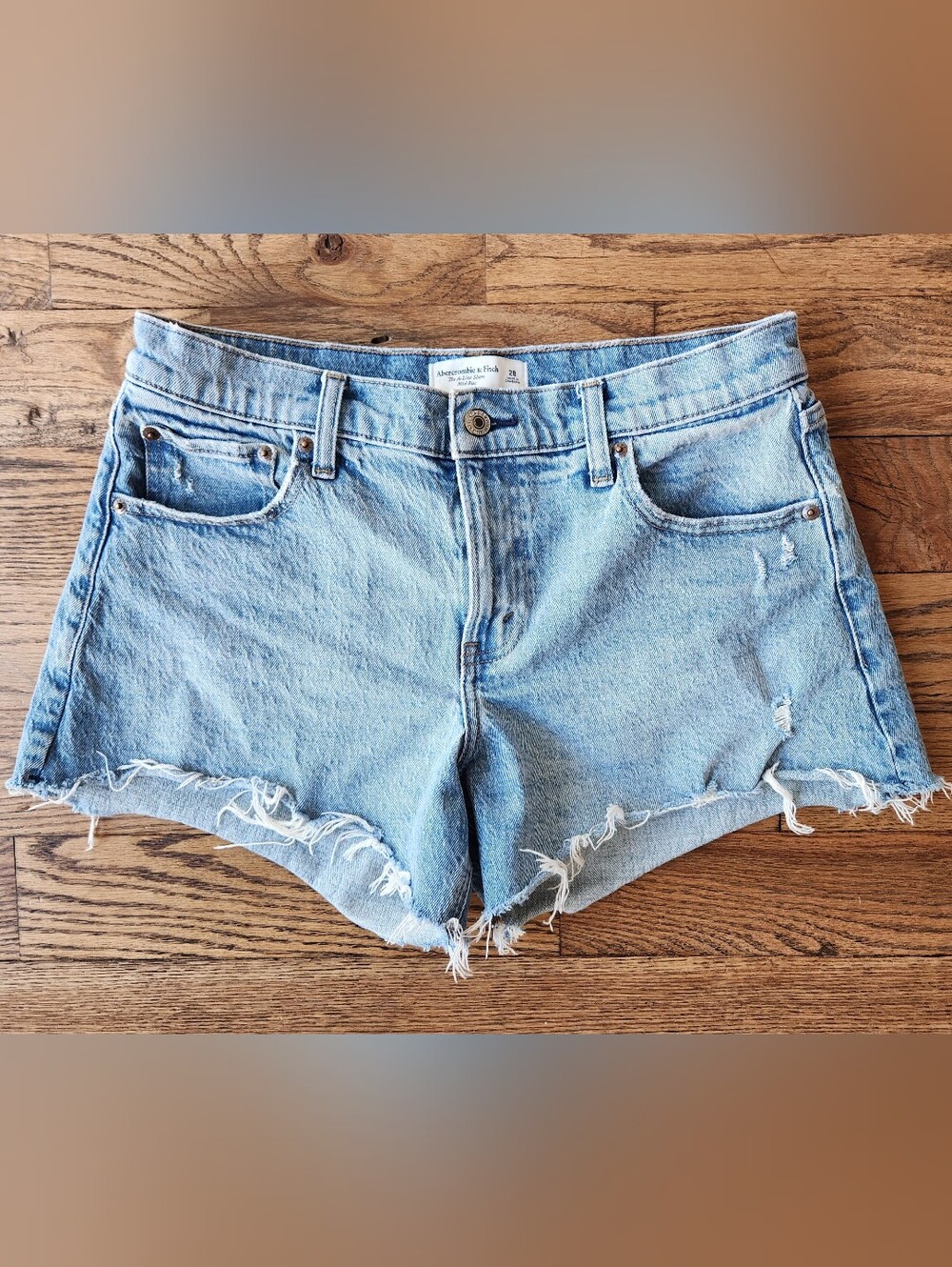 Abercrombie & Fitch Mid Rise The A-Line Women’s Jean Shorts Size 28